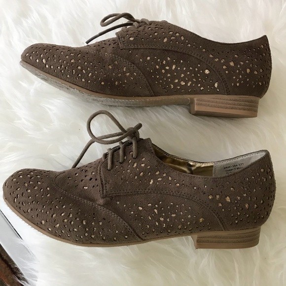 Not Rated | Shoes | Not Rated Oxford Flats Brown Wgold Accents Sz 65 ...